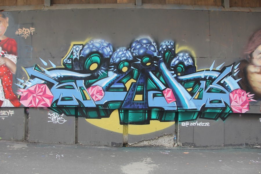 Graffiti Wall in Taksi̇m - Photo by zerkeizze - zerktaksimistanbulturkey (2016)