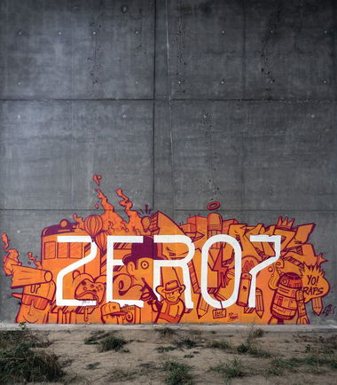 Graffiti Wall in Toru - Photo by zero7 - zero7, nerds