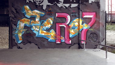 Graffiti Wall in Toru - Photo by zero7 - zero7, nerds