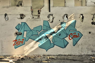 Graffiti Wall in Toru - Photo by zero7 - zero7, nerds (2012)
