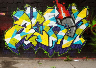 Graffiti Wall in Toru - Photo by zero7 - zero7, nerds, ams