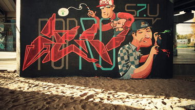 Graffiti Wall - Photo by zero7 - zero, zero7, nerds (2014)