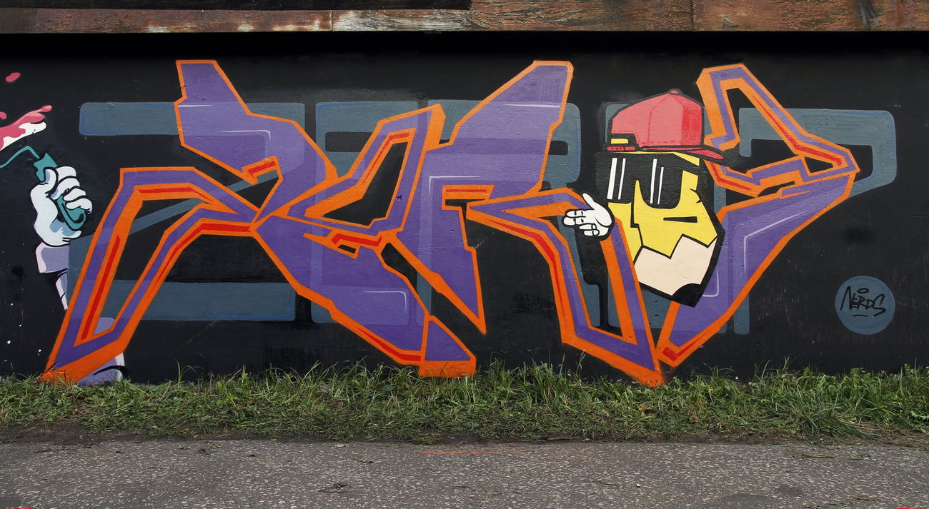 Graffiti Wall in Toruń - Photo by zero7 - nerds, ams, zero7