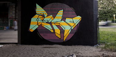 Graffiti Wall - Photo by zero7 - Zero7, Nerds, AMS (2015)