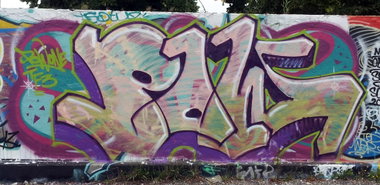 Graffiti Wall - Photo by zewy