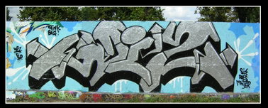 Graffiti Wall - Photo by zewy