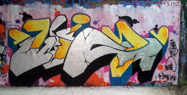 Graffiti Wall - Photo by zewy