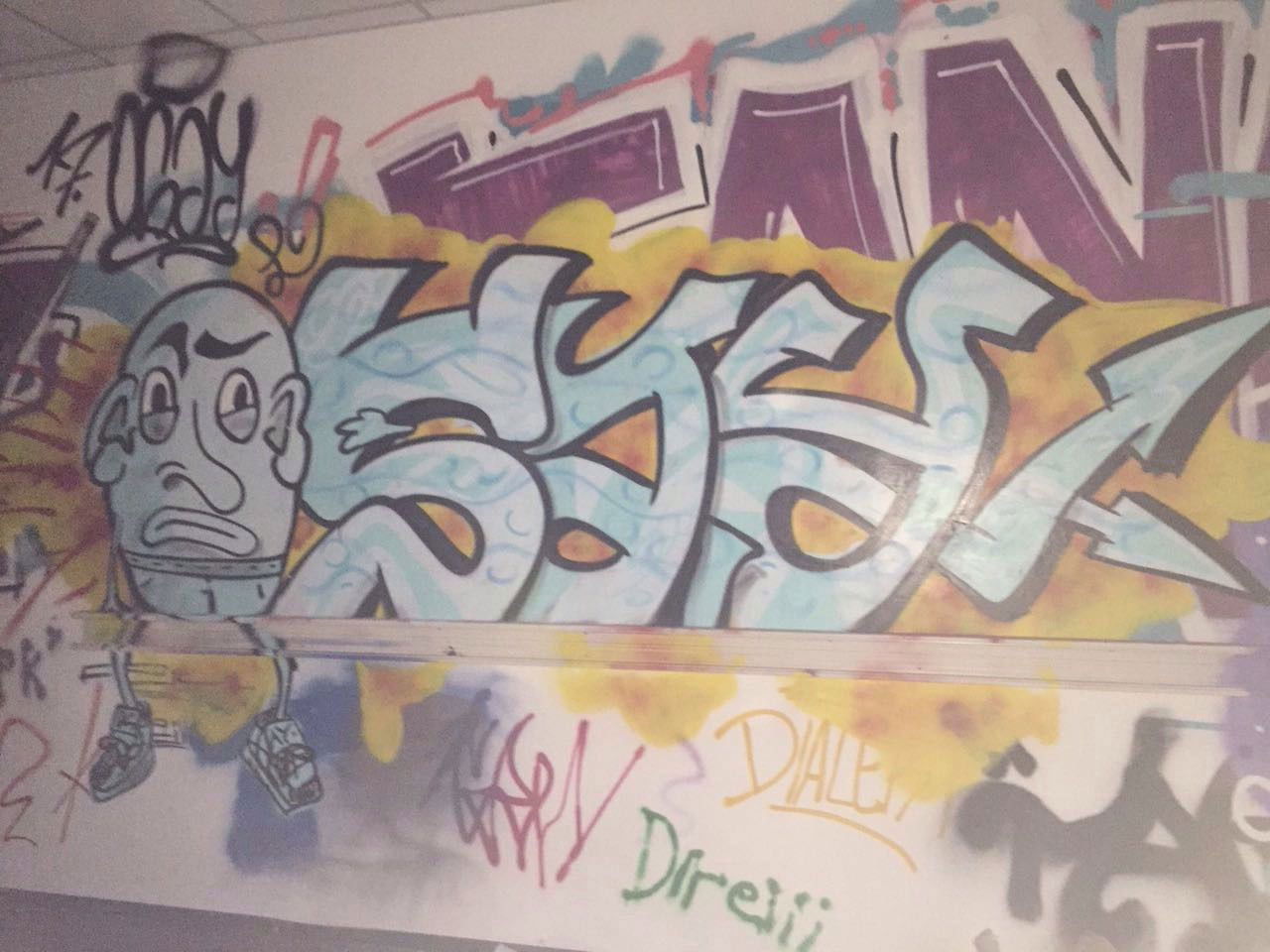 Graffiti Wall - Photo by zfg - osay, zfg, zeit