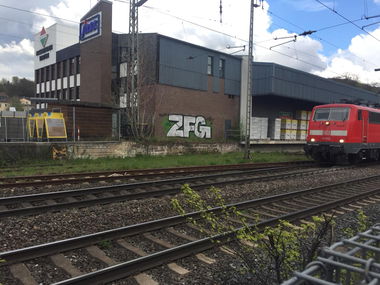 Graffiti Bombing - Photo by zfg - zfg, geber, osay