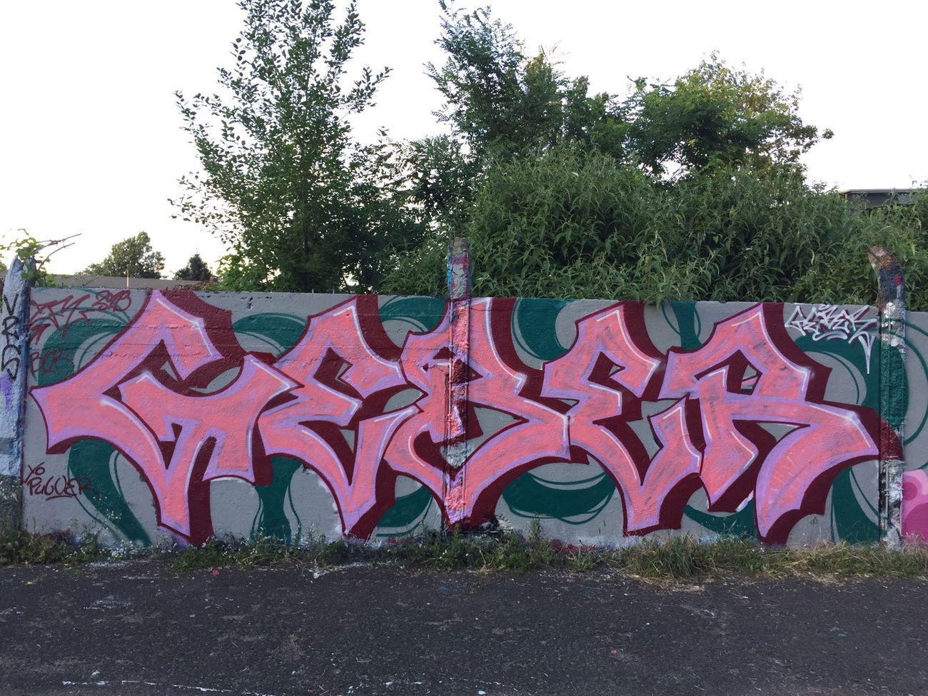 Graffiti Wall - Photo by zfg - geber, osay, geber2