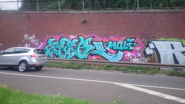 Graffiti Bombing - Photo by ziek - Ziek