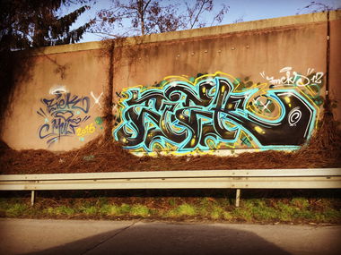 Graffiti Wall - Photo by ziek - ziek, fmc, cks12 (2016)