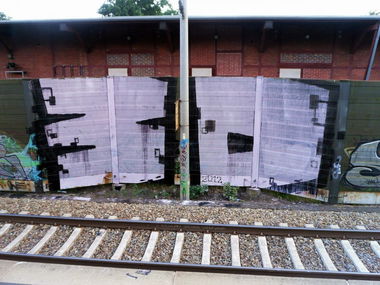 Graffiti Bombing - Photo by zivilbeamter - 3d, dreid (2012)