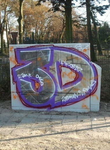 Graffiti Bombing - Photo by zivilbeamter - 3d, dreid (2012)