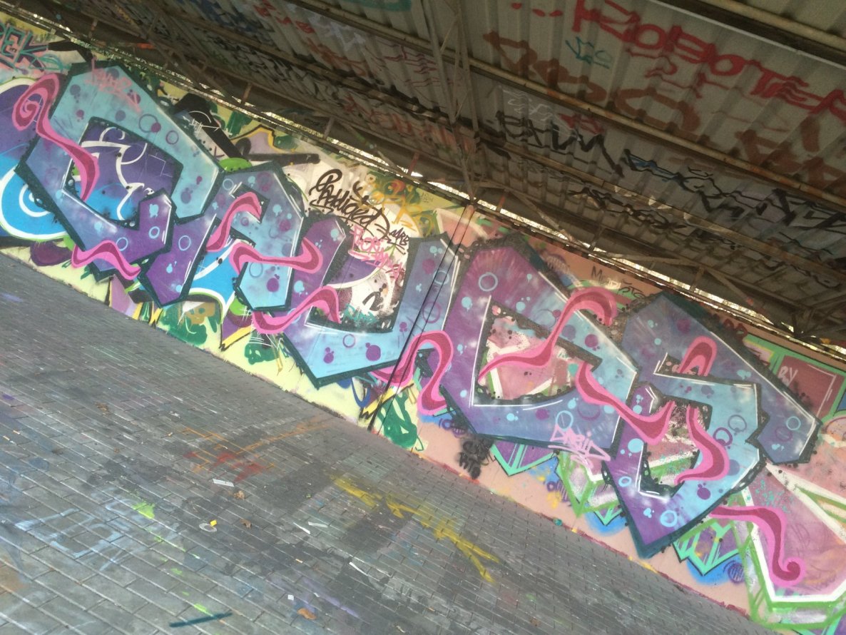Graffiti Wall - Photo by zivilbeamter - cauds, kautz, kauts (2015)