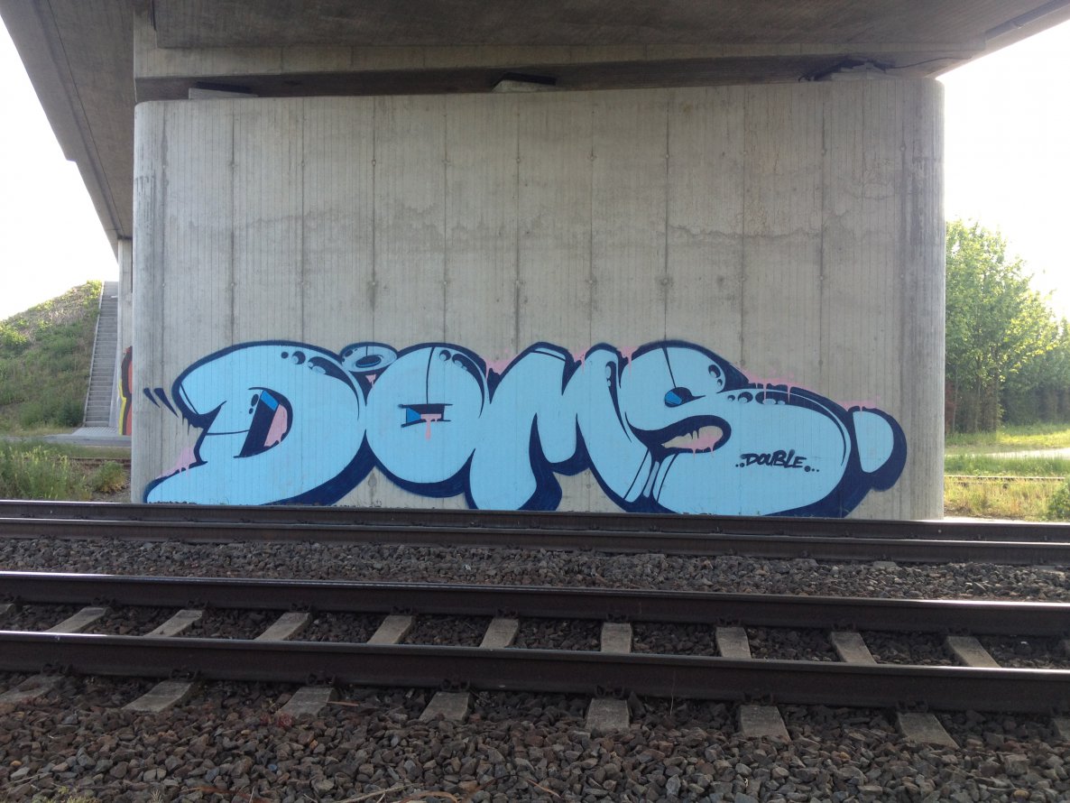 Graffiti Bombing - Photo by zore - Doms, Venlo