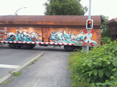 Graffiti Wall - Photo by zore - does, sofles, loveletters (2012)