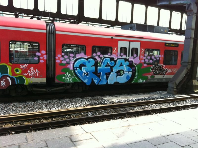 Graffiti Wall - Photo by zore - gfs, coe, 126 (2011)