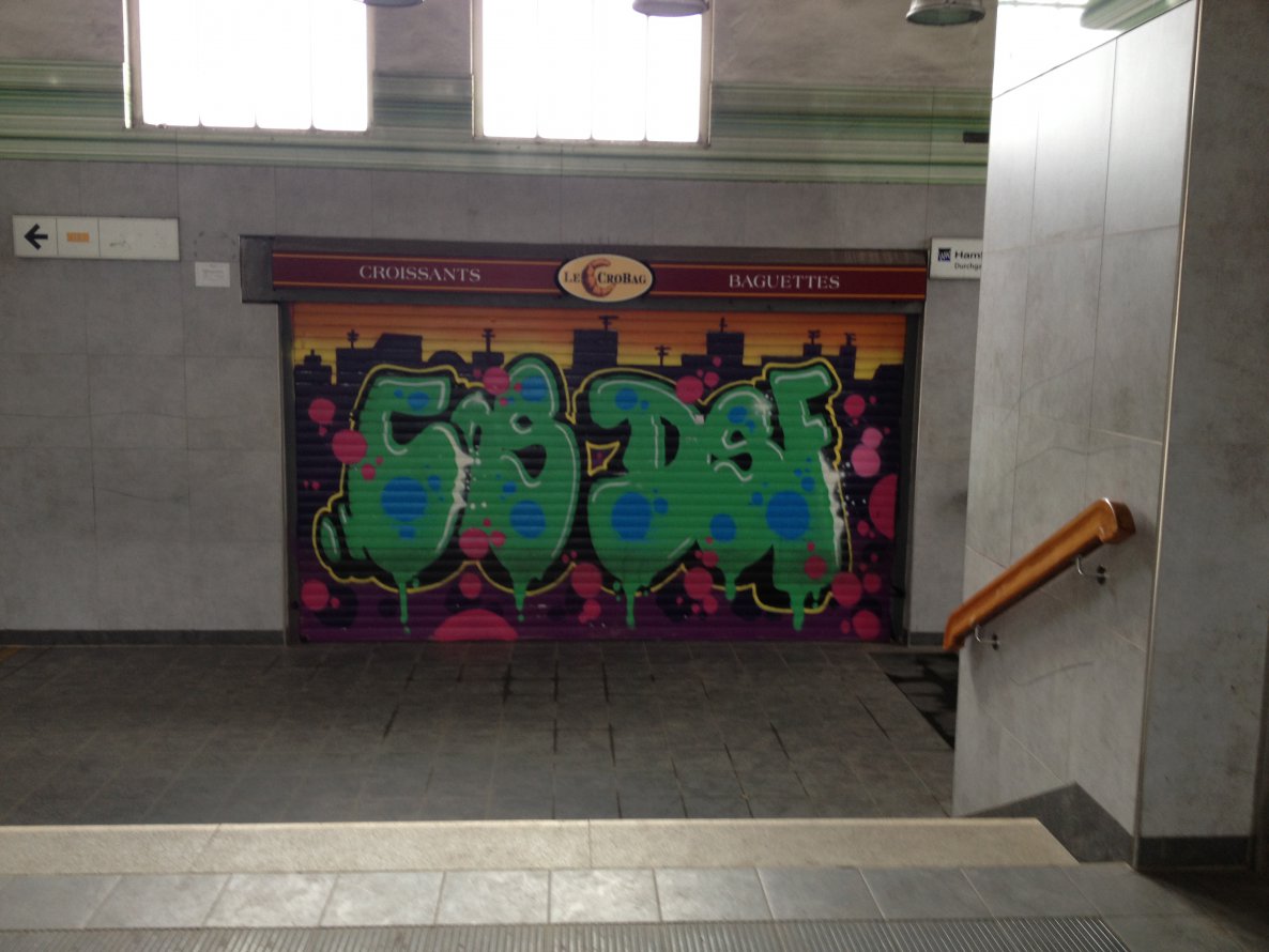 Graffiti Wall - Photo by zore - cos, dsf, hamburg