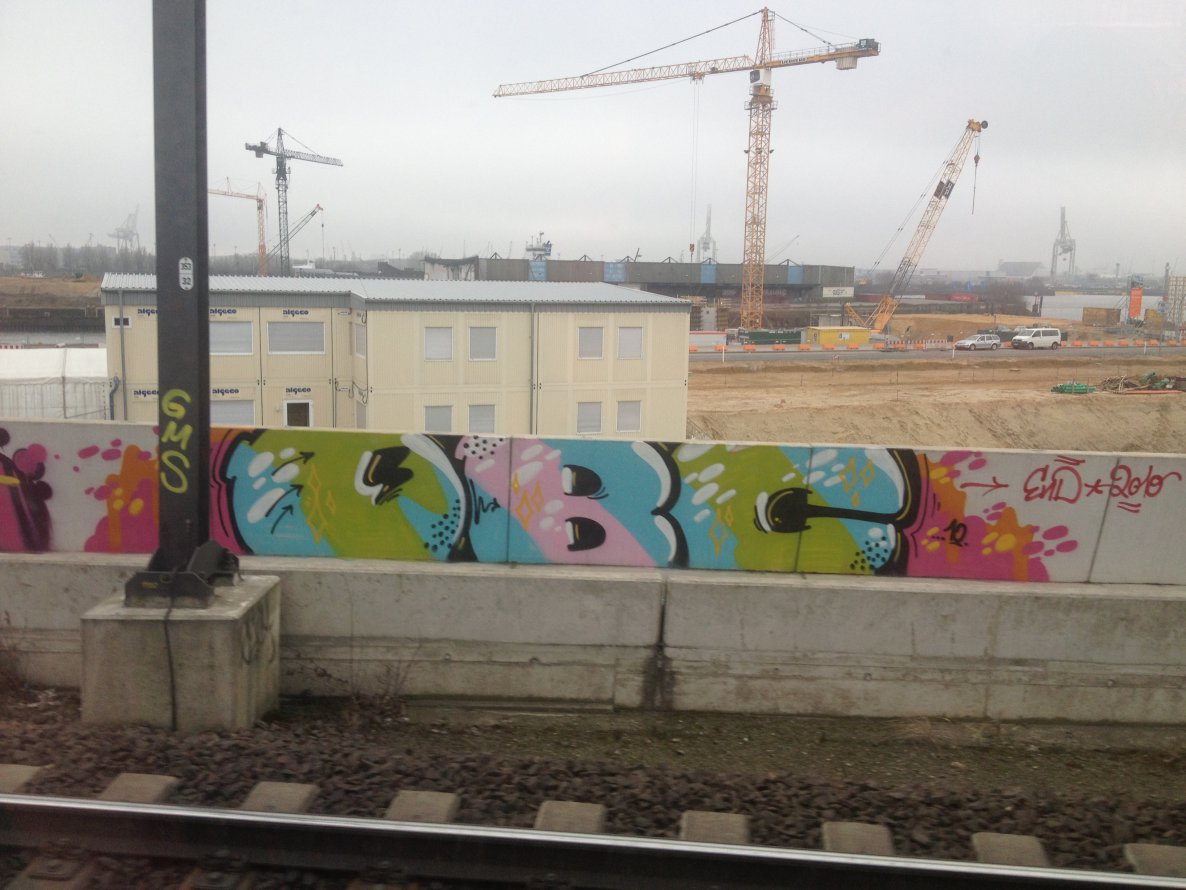 Graffiti Wall - Photo by zore - obc, bust, ezay (2010)