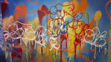 Graffiti Wall - Photo by zwolli - stega, ck, canvas