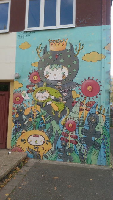 Graffiti Wall - Photo by zwolli - floksy