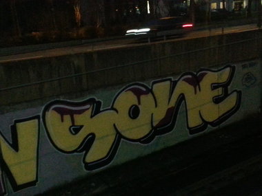 Graffiti Bombing - Photo by zzz4737