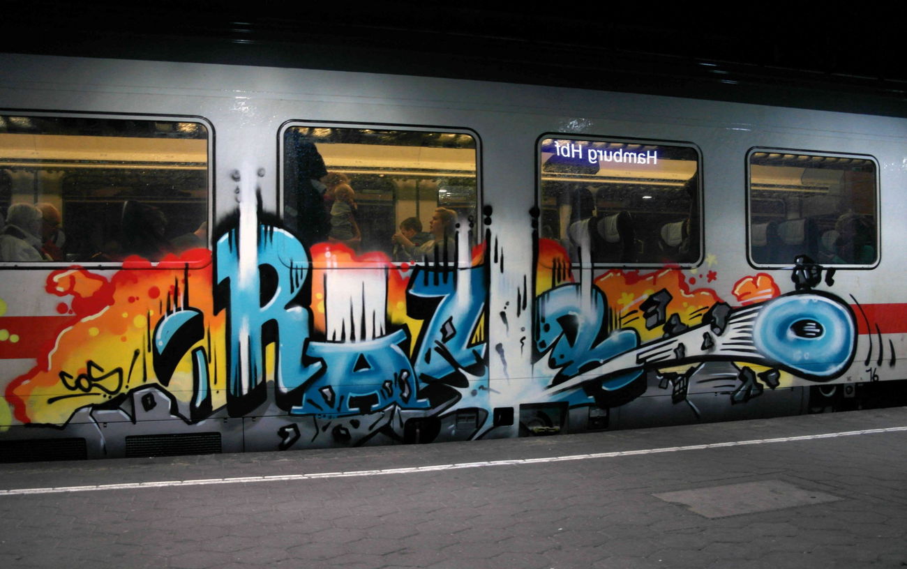 Graffiti Train - Photo by zzzzz - Razor, Graffiti (2016)