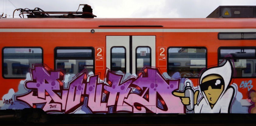 Graffiti Train - Photo by zzzzz