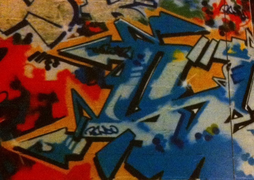 Graffiti Wall - Photo by zzzzz