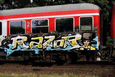 Graffiti Train - Photo by zzzzz - Razor (2014)