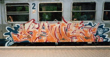 Graffiti Train - Photo by zzzzz - Kane