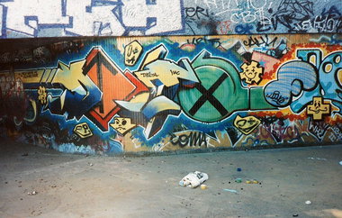 Graffiti Wall - Photo by zzzzz - Delta