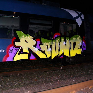 Graffiti Train - Photo by zzzzz (2018)