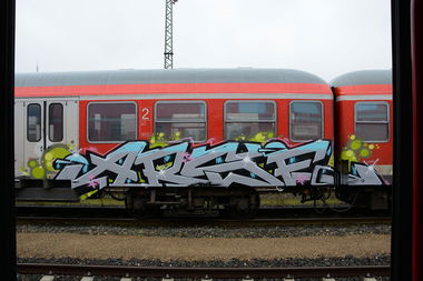Graffiti Train - Photo by zzzzz