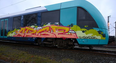 Graffiti Train - Photo by zzzzz (2017)