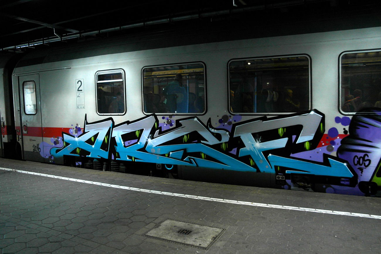 Graffiti Train - Photo by zzzzz - Arse (2016)