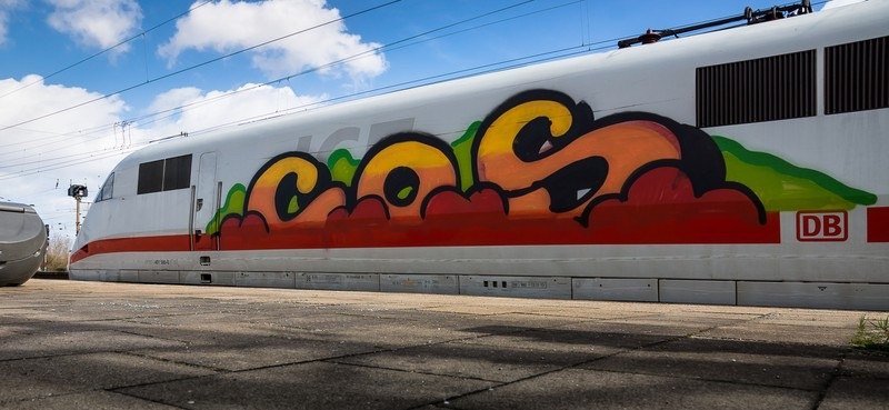 Graffiti Train in Germany - Photo by zzzzz - Cos (2015)