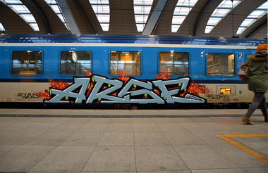 Graffiti Train - Photo by zzzzz (2017)