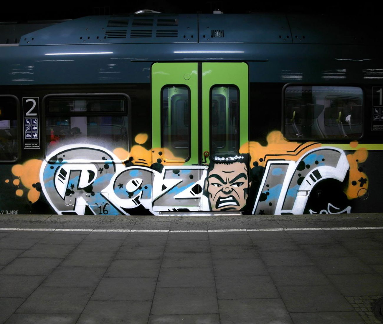 Graffiti Train - Photo by zzzzz - Razor, Graffiti, Charakter (2016)