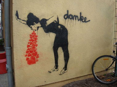 Graffiti Street Art - Photo by zzzzz