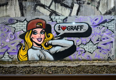 Graffiti Wall - Photo by zzzzz (2018)