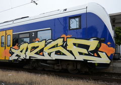 Graffiti Train - Photo by zzzzz (2018)