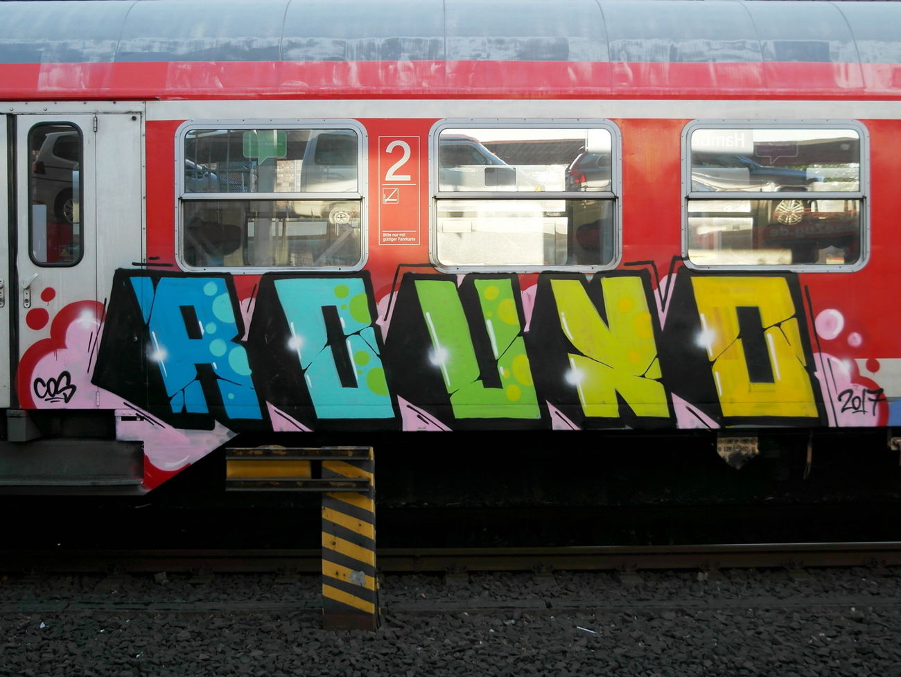 Graffiti Train - Photo by zzzzz (2017)