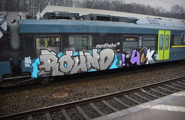 Graffiti Train - Photo by zzzzz - round
