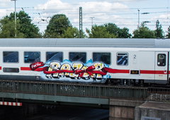 Graffiti Train - Photo by zzzzz - RAZOR