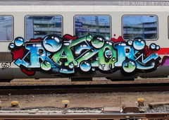 Graffiti Train - Photo by zzzzz - bubbles (2017)