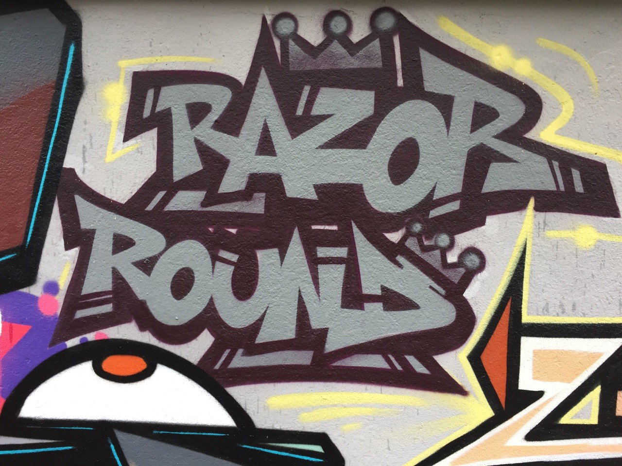 Graffiti Wall - Photo by zzzzz