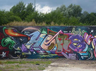 Graffiti Wall - Photo by zzzzz (2017)