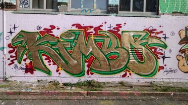 Graffiti Wall - Photo by zzzzzz - Kimbo